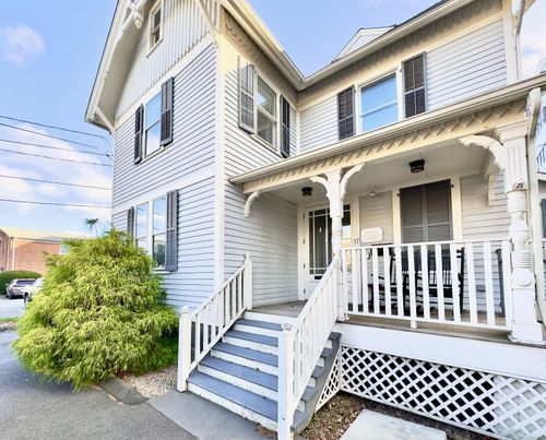 fl-2nd-17 Hoyt St, Stamford, CT, 06905-5602 | Card Image