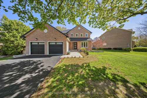 460 Aspen Forest Dr, Oakville, ON, L6J6H6 | Card Image