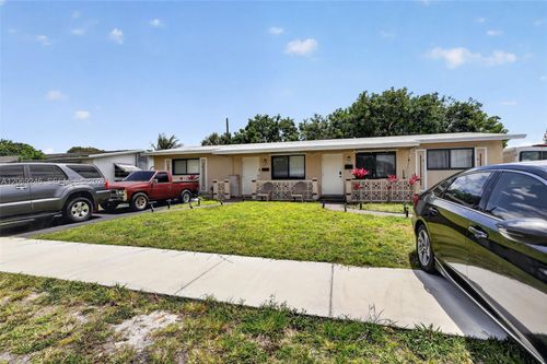 2-5816 Cleveland St, Hollywood, FL, 33021-5147 | Card Image