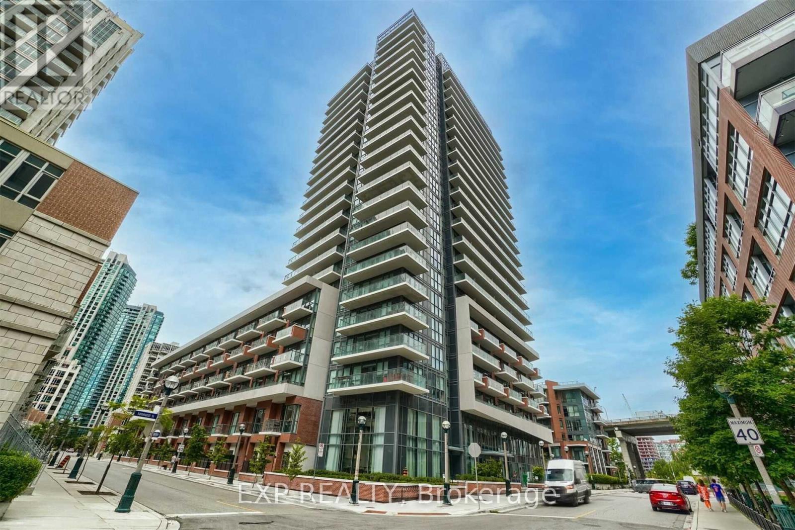 Residential Lease in Toronto (Waterfront Communities) 2