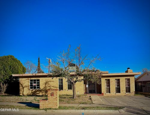912 Argentina St, El Paso, TX, 79903-4916 | Card Image