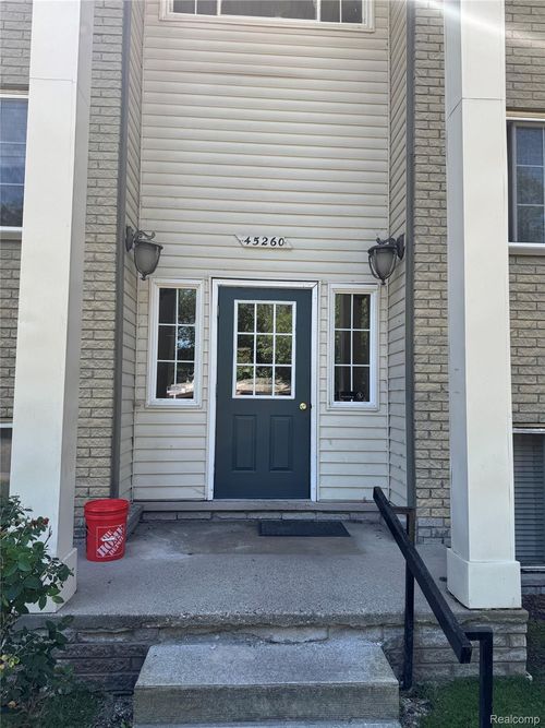 apt-102-45260 Keding St, Utica, MI, 48317-6040 | Card Image