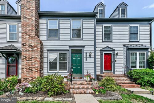 20061 Crew Sq, ASHBURN, VA, 20147-3333 | Card Image