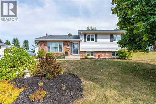 73 Redwater Dr, Riverview, NB, E1B4R7 | Card Image