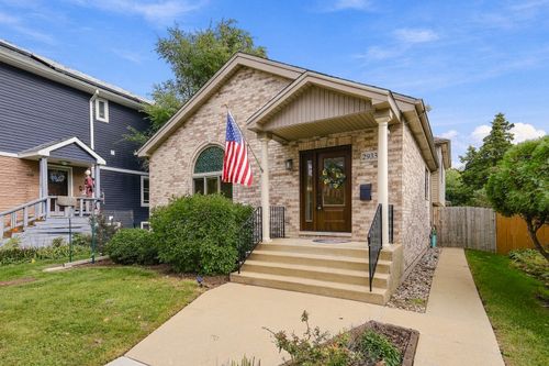 2933 Vernon Ave, Brookfield, IL, 60513-1001 | Card Image