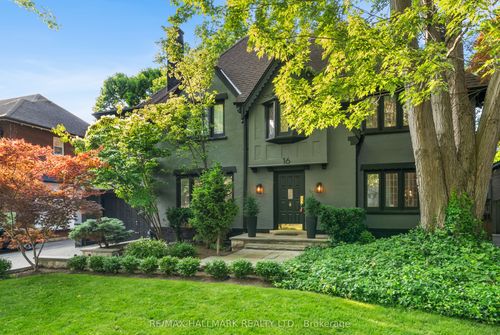16 Elderwood Dr, Toronto, ON, M5P1W5 | Card Image