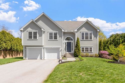 32 Steele St, Holden, MA, 01520-2022 | Card Image