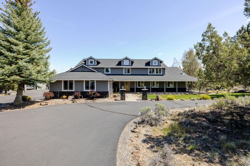 18351 Mount Saint Helens Dr, Powell Butte, OR, 97753-1642 | Card Image