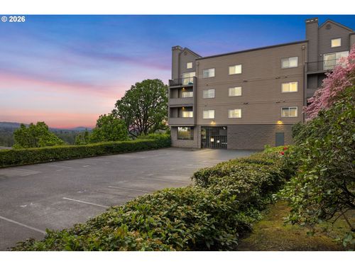211-4320 S Corbett Ave, Portland, OR, 97239-4214 | Card Image