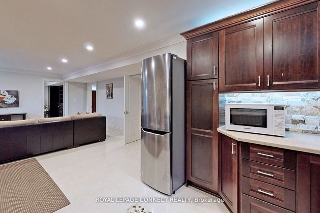 1330 Kilmaurs Ave, House other with 6 bedrooms, 6 bathrooms and 4 parking in Oshawa ON | Image 27