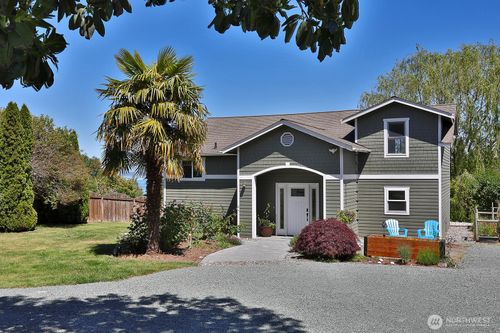6631 Humphrey Rd, Clinton, WA, 98236-9650 | Card Image