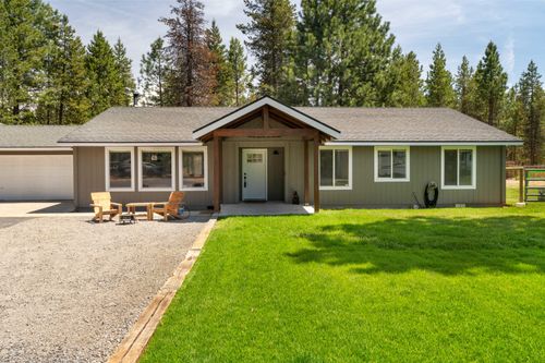15645 Sunrise Blvd, La Pine, OR, 97739-9689 | Card Image