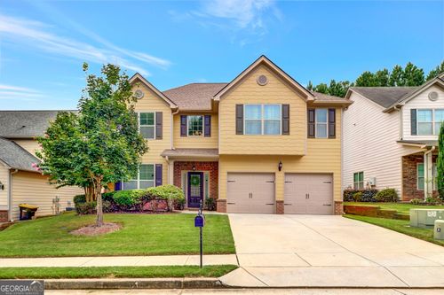 47 Maple Hill Dr, Newnan, GA, 30265-5581 | Card Image