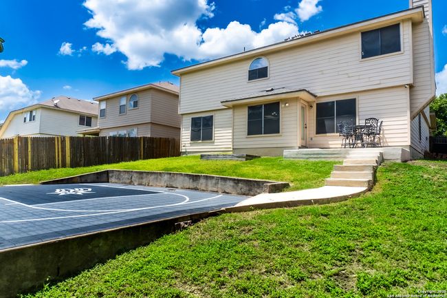 9534 Anderson Way, House other with 3 bedrooms, 3 bathrooms and null parking in Converse TX | Image 9