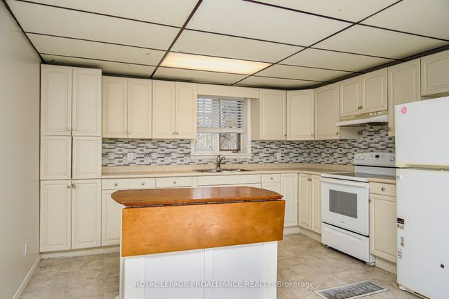 236 Lyle St N, House other with 3 bedrooms, 2 bathrooms and 6 parking in Grafton ON | Image 11