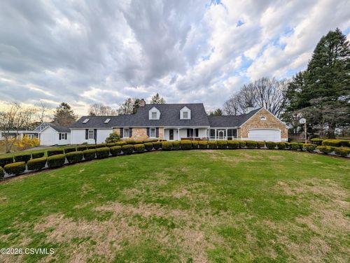 908 Hillcrest Ln, Lewisburg, PA, 17837-6600 | Card Image