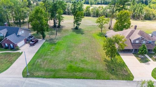 916 Dogwood Ridge Dr, Diboll, TX, 75941-9782 | Card Image