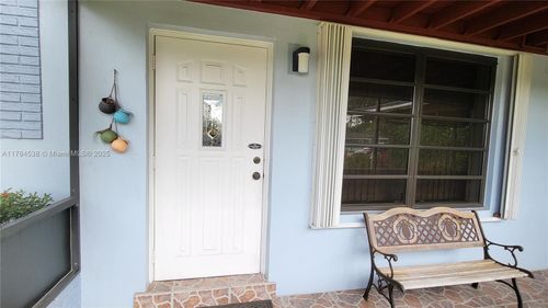 521 N 70th Way, Hollywood, FL, 33024-7317 | Card Image