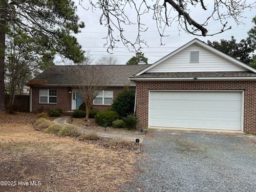 10 Beryl Cir, Pinehurst, NC, 28374-9128 | Card Image
