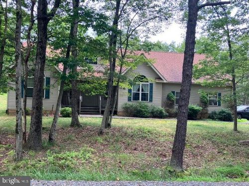 30 Lenape Trl, Albrightsville, PA, 18210-3901 | Card Image