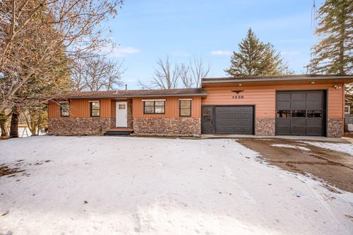 1336 Lucia Ave, Fairmont, MN, 56031-1577 | Card Image
