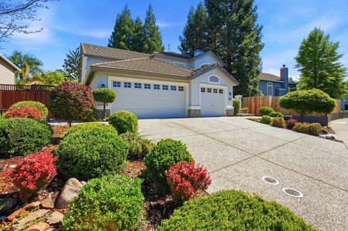 447 Amhurst Cir, Folsom, CA, 95630-7952 | Card Image