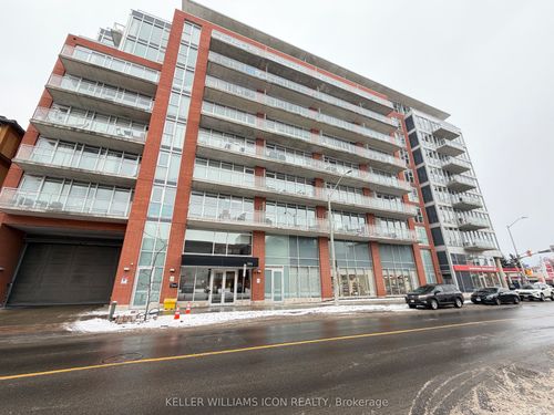 {{alt}} | Card Image