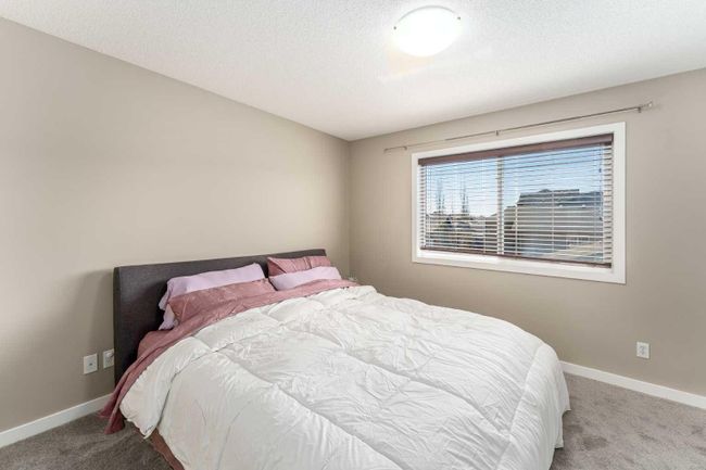 1587 New Brighton Drive Se, Home with 3 bedrooms, 2 bathrooms and 2 parking in Calgary AB | Image 14