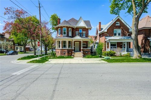 upper-200 Park Ave, Brantford, ON, N3S5K1 | Card Image