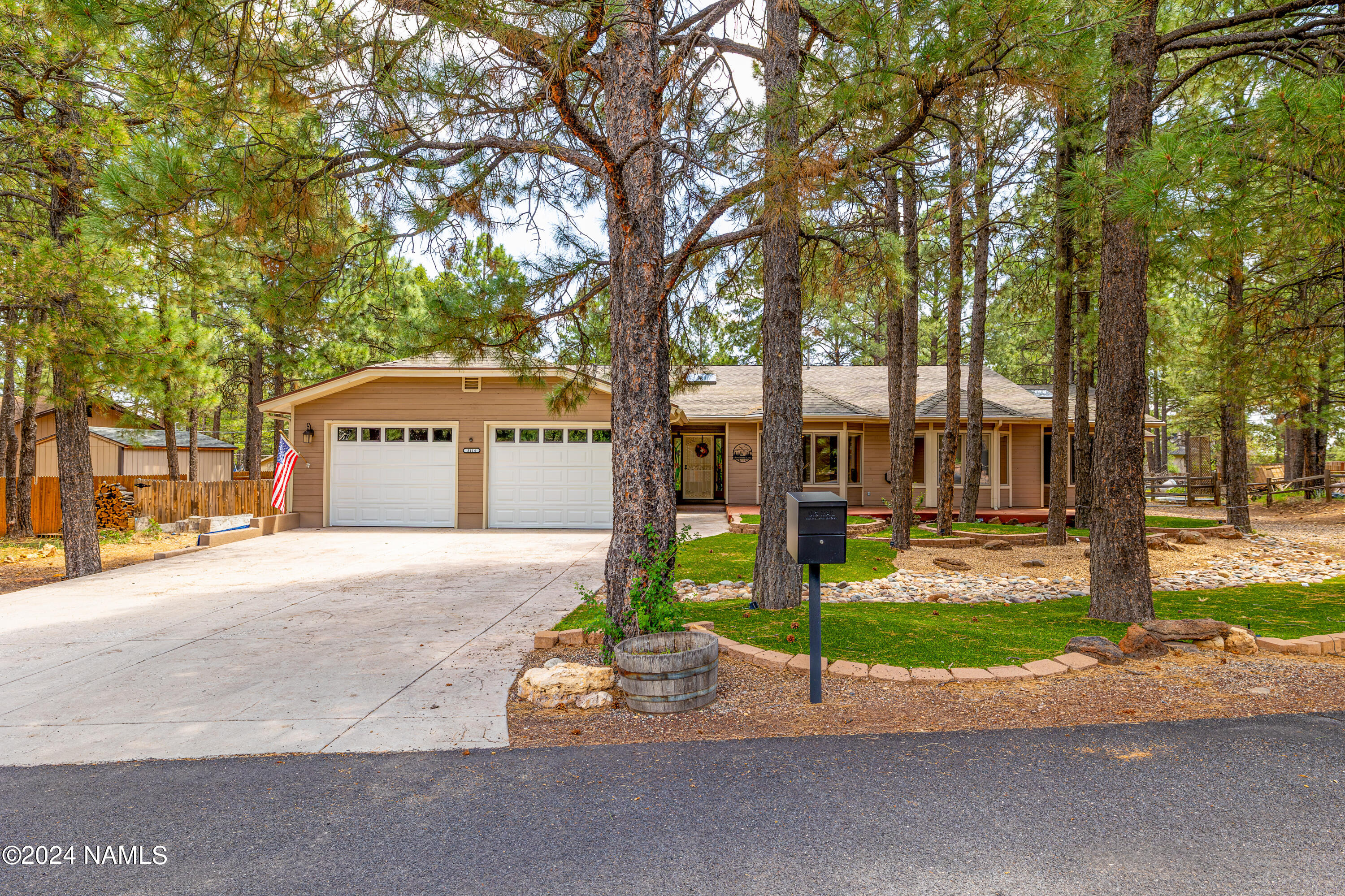 Tam Oshanter Dr, Flagstaff, AZ 86004