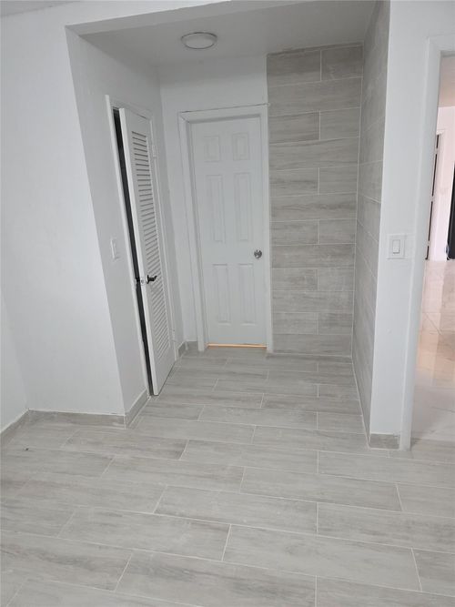 301 Pennsylvania Ave, Fort Lauderdale, FL, 33312-1834 | Card Image