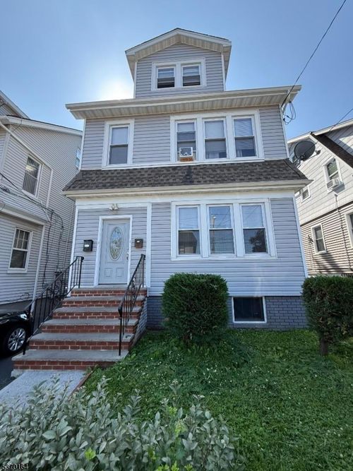 106 Melrose Ave, Irvington, NJ, 07111-2610 | Card Image