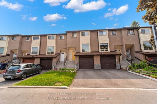 299-55 Collinsgrove Rd, Scarborough, ON, M1E4Z2 | Card Image