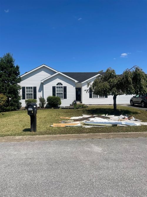1428 Quebec Way, Bowling Green, KY, 42101-6580 | Card Image