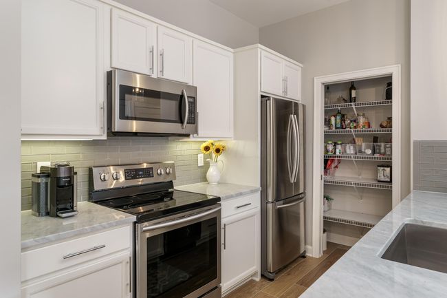 Kitchen and Pantry | Image 6