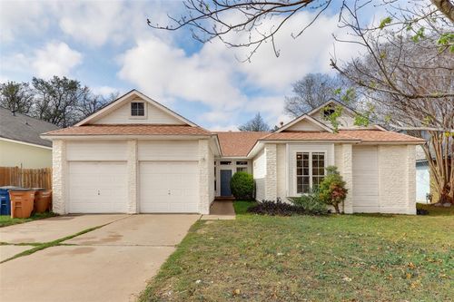 12606 Hunters Chase Dr, Austin, TX, 78729-7243 | Card Image