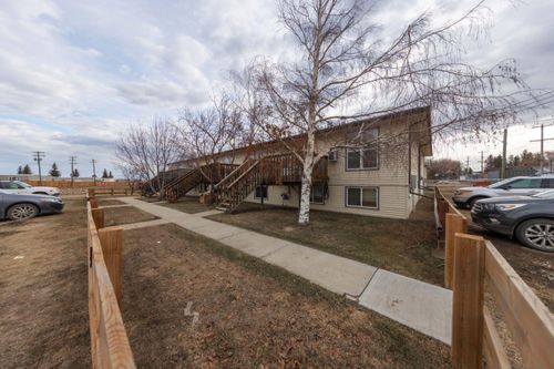 8-5219 57 St, Lloydminster, AB, T9V0V4 | Card Image