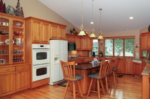 1803 14th St Sw, Austin, MN, 55912-1923 | Card Image