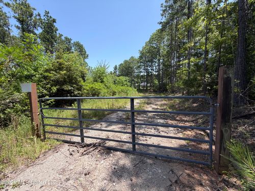 001 State Boulevard Ext, Meridian, MS, 39305 | Card Image