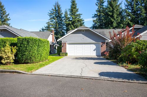a-6836 Golf View Dr, Lynden, WA, 98264-9656 | Card Image