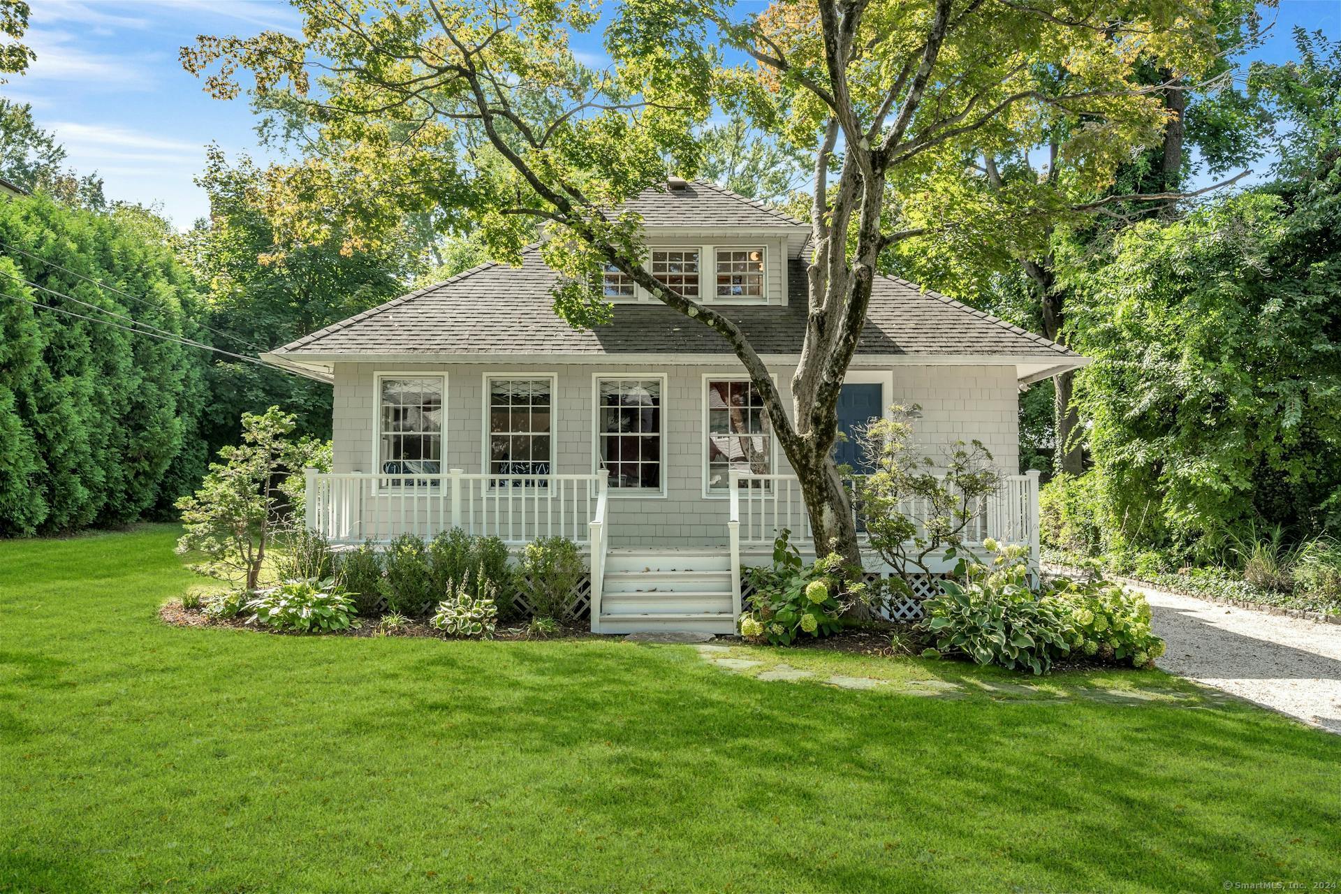 Cherry Ln, Old Greenwich, CT 06870