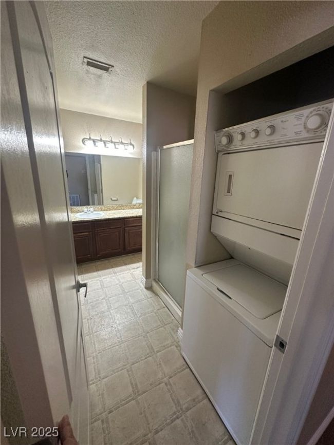 UNIT-217 - 4050 Pacific Harbors Dr, Condo with 3 bedrooms, 2 bathrooms and null parking in Las Vegas NV | Image 10