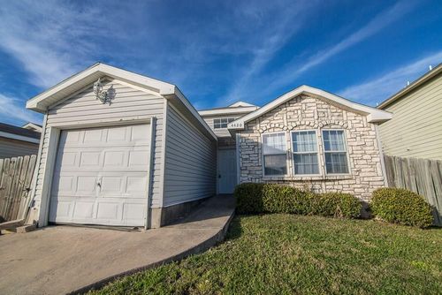 4420 Magin Meadow Dr, Austin, TX, 78744-5246 | Card Image