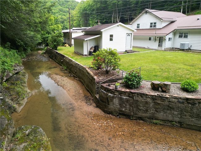 13088 Clay Hwy, House other with 4 bedrooms, 2 bathrooms and null parking in Lizemores WV | Image 17