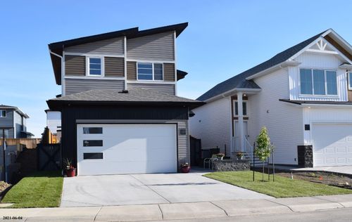 1354 Pacific Cir W, Lethbridge, AB, T1J5V3 | Card Image