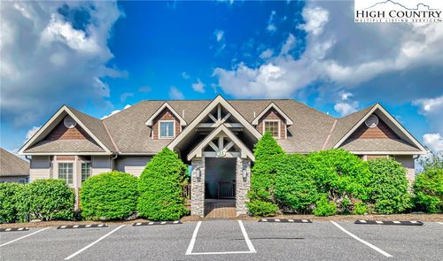 33a-137 Trails End, Sugar Mountain, NC, 28604-6030 | Card Image