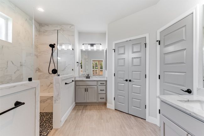 20104 Byrd Ave, House other with 5 bedrooms, 3 bathrooms and 9 parking in Lago Vista TX | Image 9