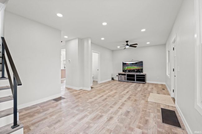 1746 S Main Ln, House other with 3 bedrooms, 3 bathrooms and null parking in Pierceton IN | Image 18
