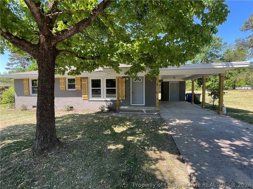 3037 Wedgewood Dr, Fayetteville, NC, 28301-7602 | Card Image