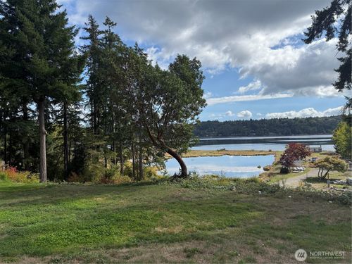 190 Ne Angove Pl, Belfair, WA, 98528-5565 | Card Image